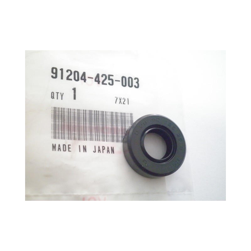 91204425003  Gear Shift Oil Seal Honda XRV-750  XL-600-650-700 Transalp