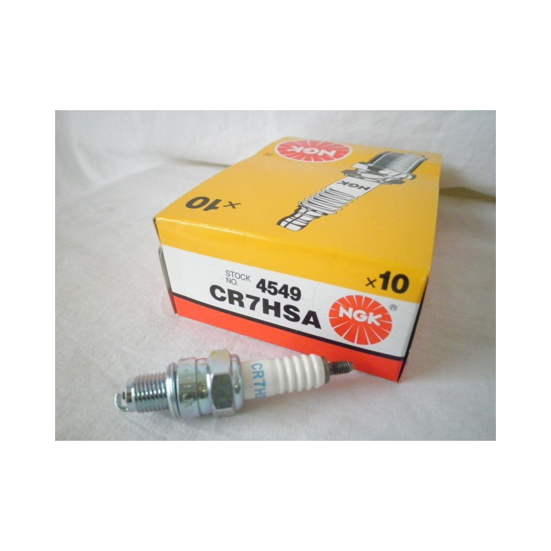 CR7HSA  NGK Spark Plug CR7HSA Yamaha Crypton-105-115 Crypton R-110