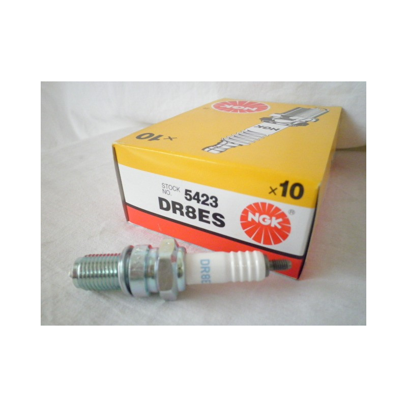 DR8ES  NGK Spark Plug DR8ES