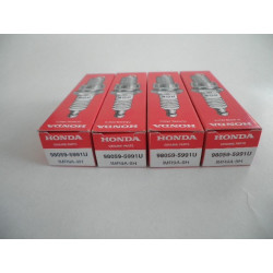 980595991U  Spark plug IMR9A-9H Honda CBR-600 CBR-900RR CBR-1100XX Blackbird