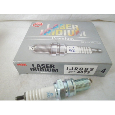 IJR8B9  NGK Iridium Spark Plug IJR8B9