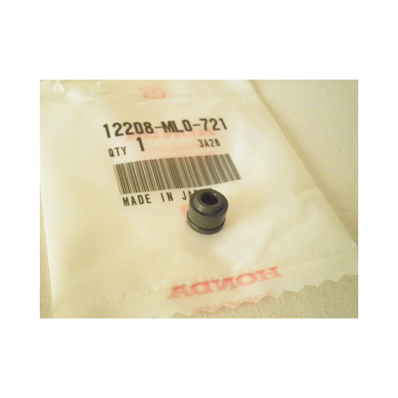 12208ML0722  Valve Seal Honda SH-300 FJS-600 Silverwing