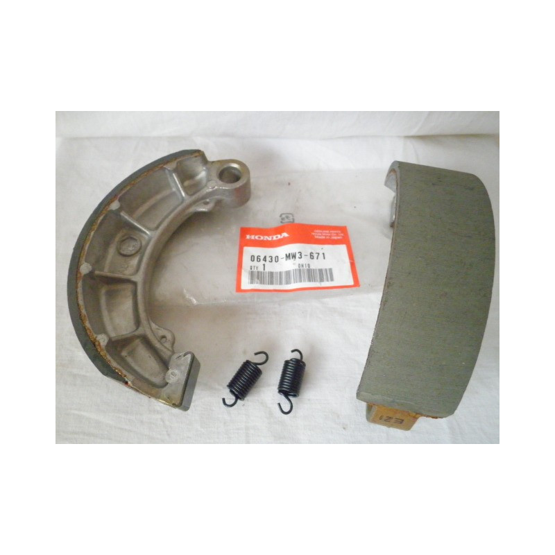 06430MW3671  Honda Rear Brake Shoes VT-600