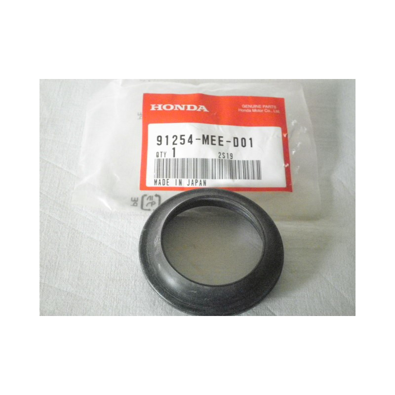 91254MEED01  Dust Seal Honda CBF-1000 XL-700V Transalp