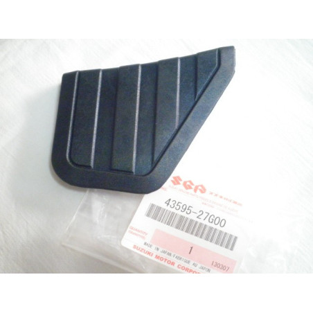 4359527G00  Τάπα Αξονα Ψαλιδιού Αριστερή Suzuki DL-650 V-Strom